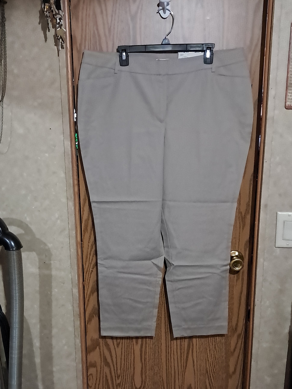 Dana Buchman Gray Clothing Tag with Kohl's Label